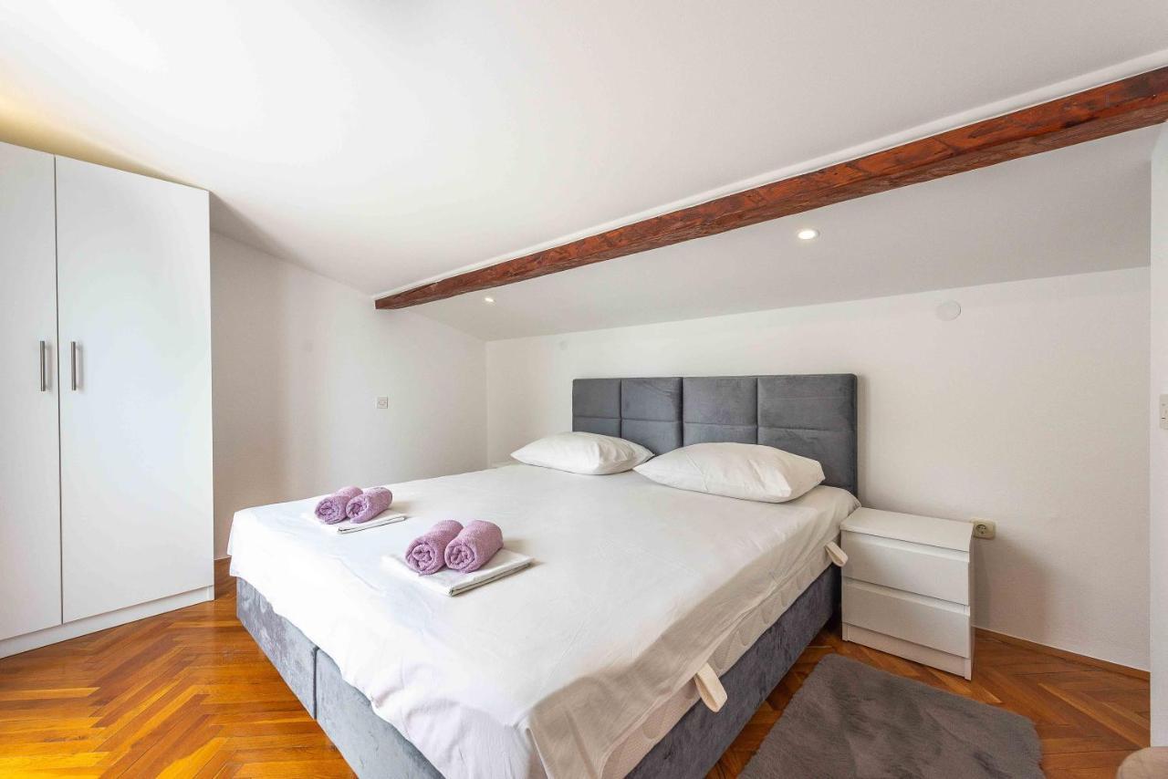 Apartmani Tatjana Novalja Exterior foto
