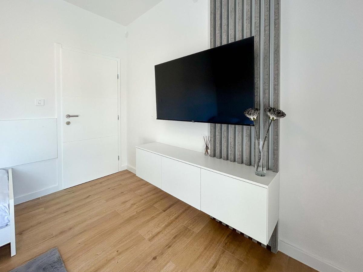 Apartmani Tatjana Novalja Exterior foto
