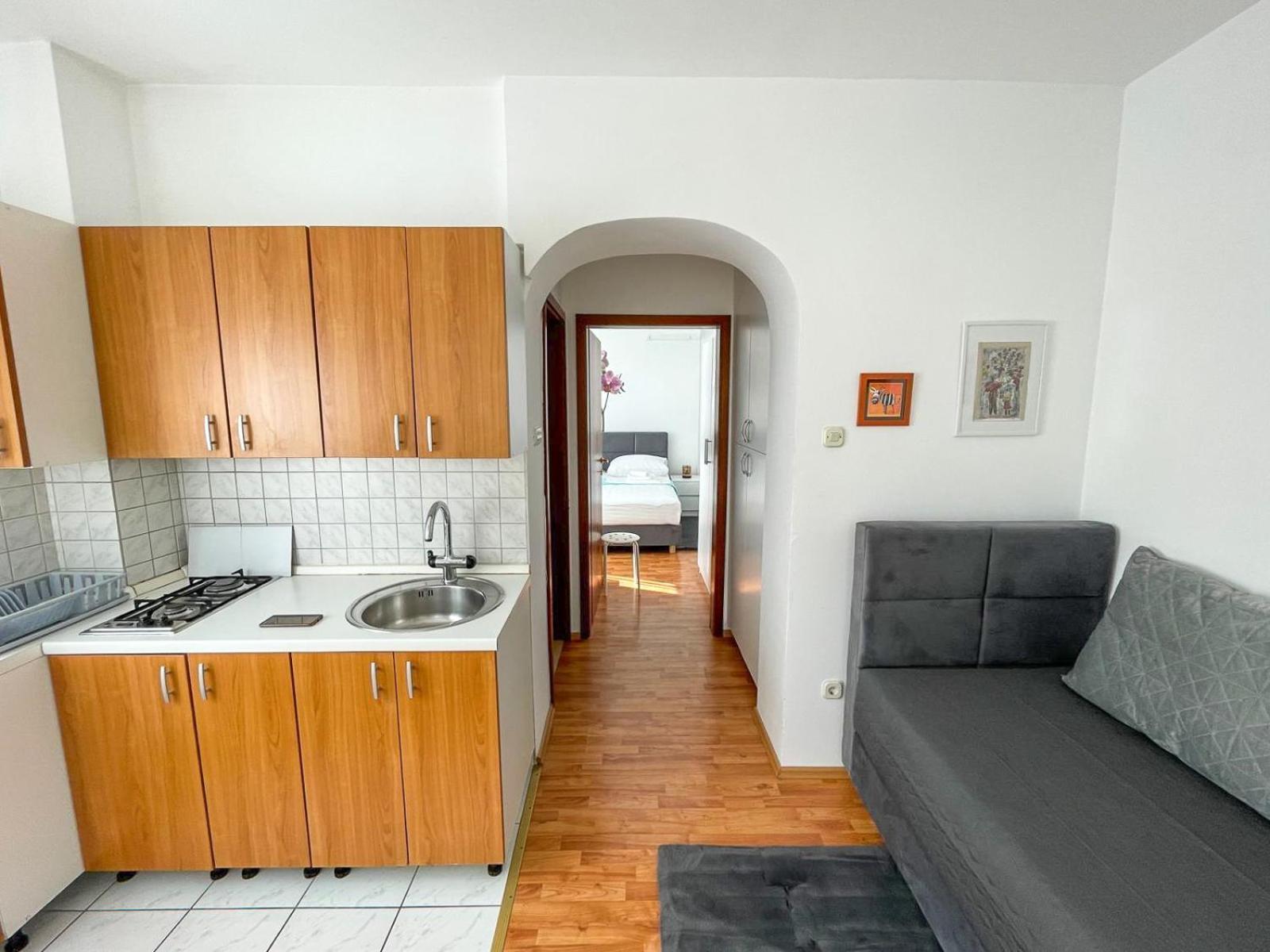 Apartmani Tatjana Novalja Exterior foto